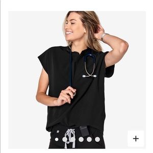 Figs scrub top